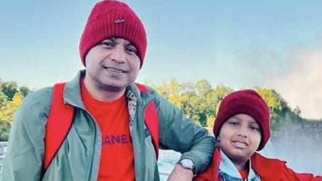 জমে থাকা ইচ্ছে আর বারো ঘণ্টার কৌতুক